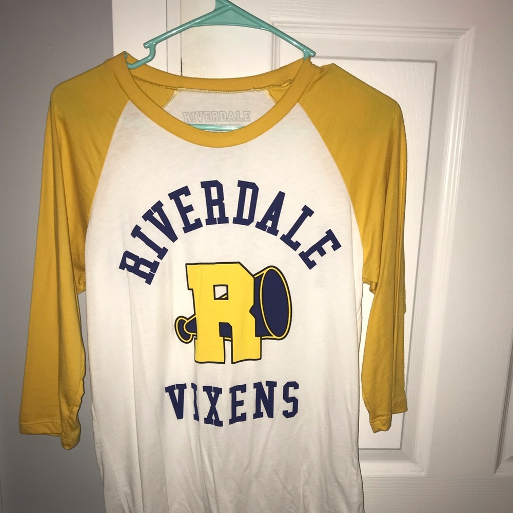 Riverdale fan shirt!!